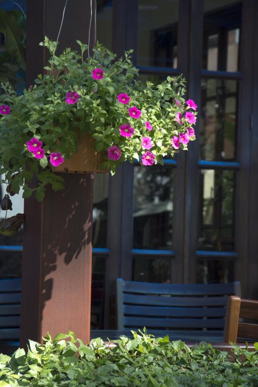 Le Bouton D'Or Boutique Hotel Thakhek Bagian luar foto